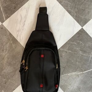 NOLLIA MESSENGER BAG